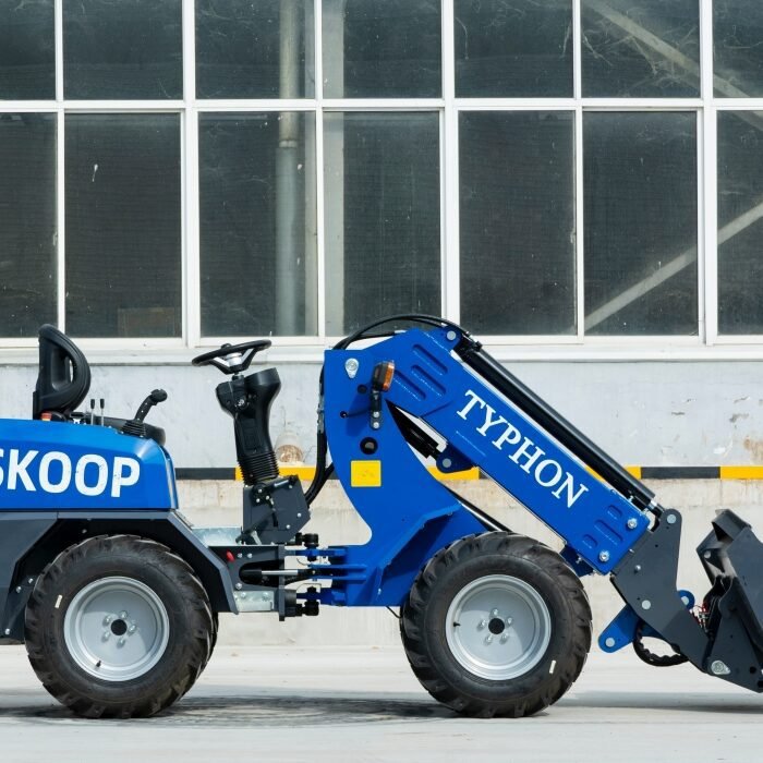 TYPHON Wheel Loader with Kubota D1105 engine