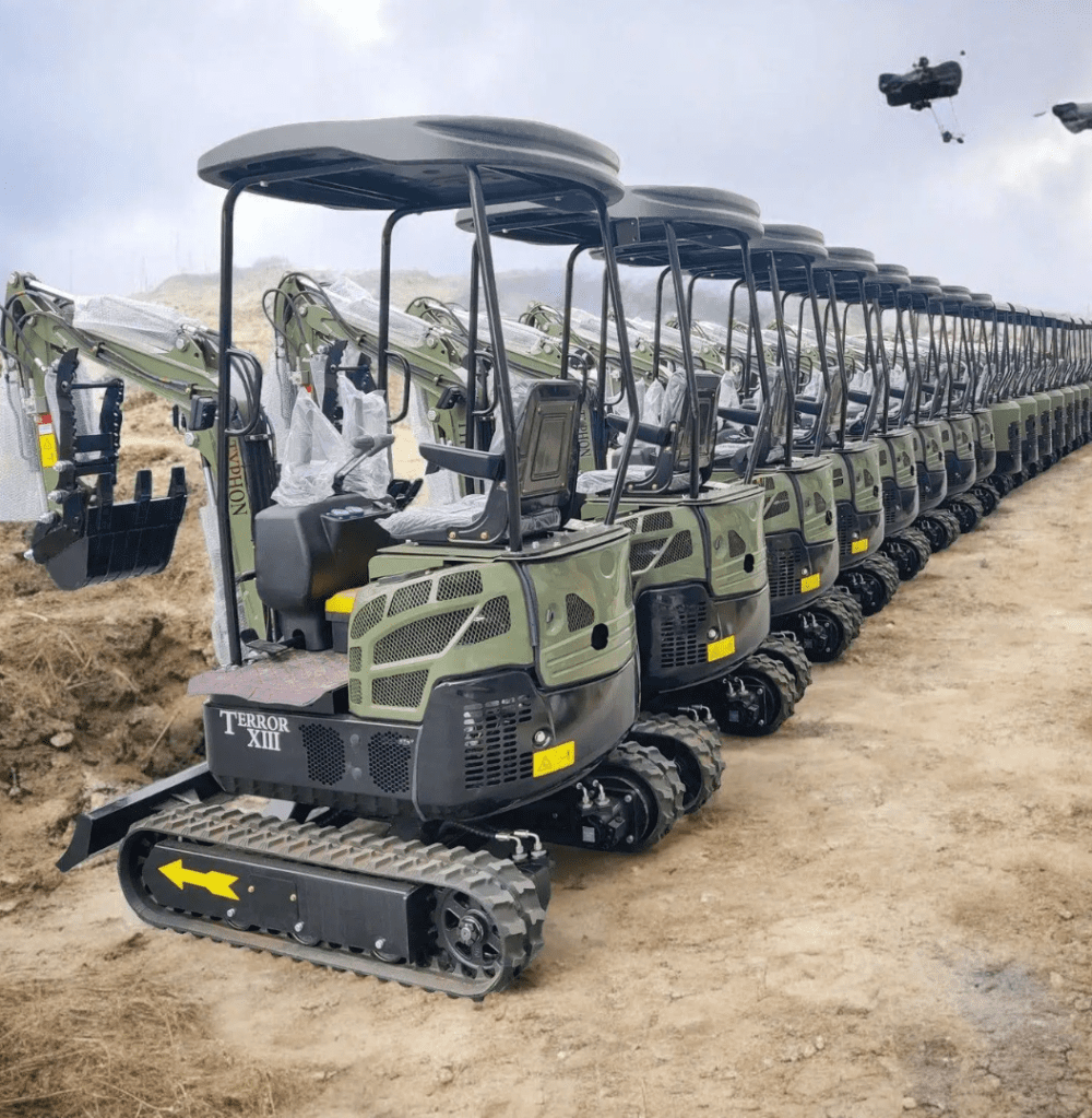 TYPHON TERROR XIII Mini Excavator – 1.3 Ton Trench Digger with Canopy, Hydraulic Thumb Clip, 13.5hp B&S Engine USA - Image 4