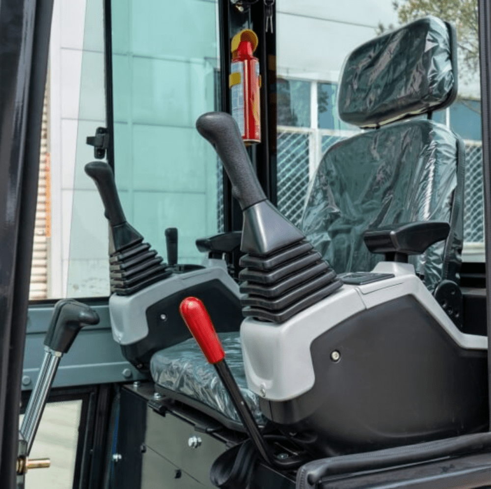 TYPHON 18 FLEX PRO 1.8 Ton Mini Excavator USA with 12 attachments - Image 4