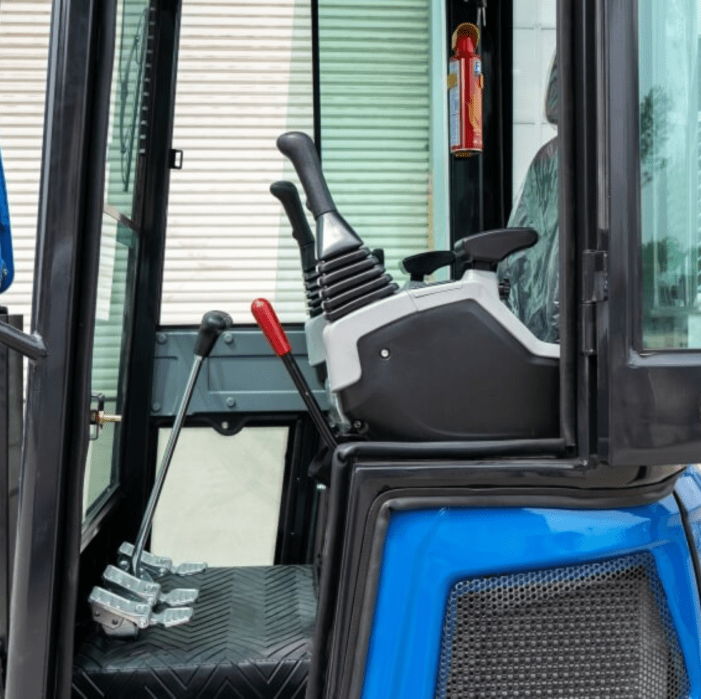 TYPHON 18 FLEX PRO 1.8 Ton Mini Excavator USA with 12 attachments - Image 3